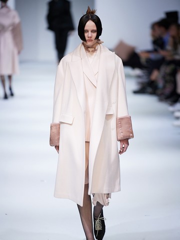 Evening 2019 Fall Winter  连续剧 