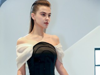 施华洛世奇携手2019秋冬上海时装周，携手合作亚太先锋设计师