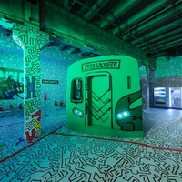 复古地铁车厢、大型涂鸦艺术墙！ LACOSTE × KEITH HARING 城市街区派对  释放“自由之魂”