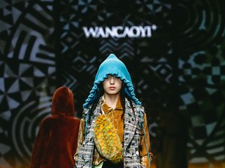 THE MAZE·迷宫——WANCAOYI菀草壹上海时装周秋冬系列发布会