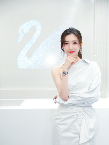 发掘女神力量  绽放天生光芒 施华洛世奇携手亚洲品牌代言人江疏影 开启2019春夏新品体验之旅