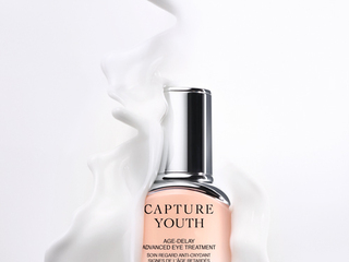 跟随卡拉·迪瓦伊，学习来自DIOR迪奥的亮眸法则