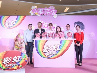 彩虹糖“小事花店”盛装迎客申城春天别有花样