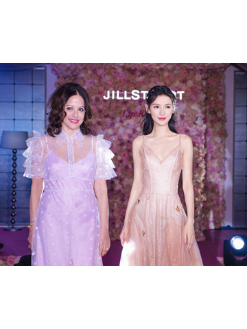 JILLSTUART ThinkVPink派对传递粉色少女心 人气唇膏“Lip Blossom”闪耀登场