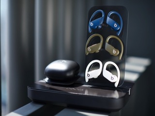 Beats by Dr.Dre总裁Luke Wood携Powerbeats Pro现身上海 与滑板女神Leticia Bufoni畅聊音乐与运动