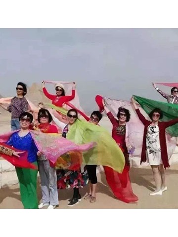 有了丝巾这个时尚单品，每天都能换个亚子！