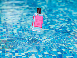 爱意缤纷，海风欢悦 欧珑全新精醇古龙海风青柠 于落日绯霞中，邂逅一场来自太平洋的爱之派对