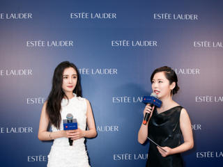 雅诗兰黛全球代言人杨幂优雅亮相雅诗兰黛媒体见面会