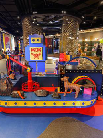 MCM“奇幻乐园”主题活动亮相上海环贸iapm广场旗舰店 