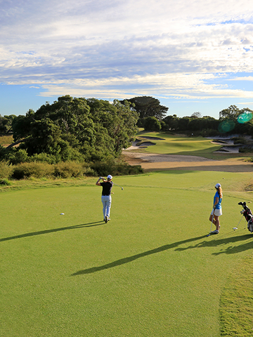 我本胜地 挥杆墨尔本