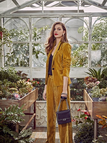 徜徉秋日都市 bebe定义高阶时尚张力