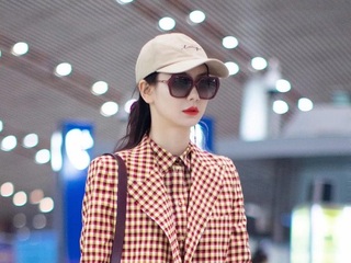 敬业博主戚薇上线，秋冬穿搭就看她了！