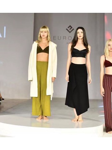 这是我们的时代！内衣时装秀