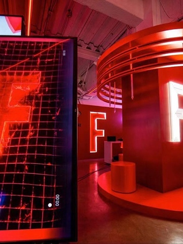 打卡超in的时装周活动！魔都空降时尚潮流创意品牌F/FFFFFF「THE RED HOUSE」主题快闪店。来这里玩出潮态度！