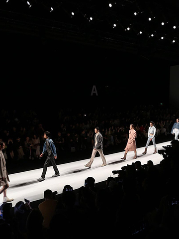2020 SS 上海时装周ORDINARY PEOPLE发布秀——ORDINARY PEOPLE平凡人生不平凡，与你“相遇在今天”的闪耀时刻 