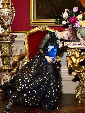 李宇春 (Chris Lee) 、肯达尔·詹娜 (Kendall Jenner)、琪亚拉·法拉格尼(Chiara Ferragni)等众星演绎Giambattista Valli x H&M设计师合作全系列时尚大片