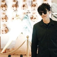 范景翔出席“MaxMara Teddy明星慈善”关怀“世界家庭文化” 