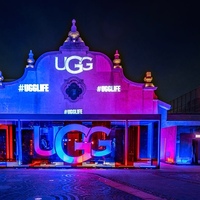 陈漫、钟楚曦亮相UGG®2019秋冬大秀 ——全新品牌宣言#UGGLIFE，致敬每个独特的你