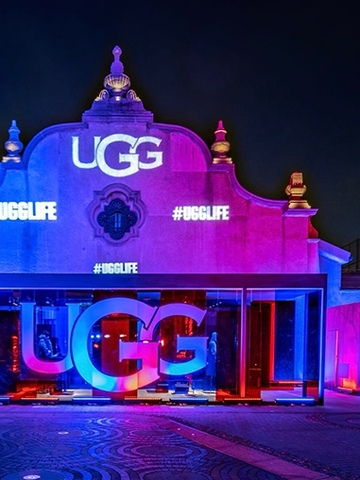 陈漫、钟楚曦亮相UGG®2019秋冬大秀 ——全新品牌宣言#UGGLIFE，致敬每个独特的你