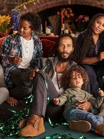 UGG®2019佳节广告大片#用礼物说爱#发布 携手Marley一家，诠释家庭与爱对每个人的独特意义
