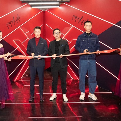潮由我造，上海世茂广场携手eseeLab打造年末潮能盛典