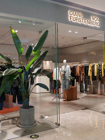 DVF 2020春夏系列发布：浪漫花海狂想曲