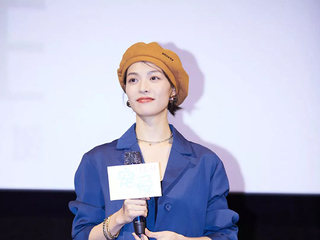 钟楚曦都在裙子里穿秋裤了，抵御老寒腿还有这几招！