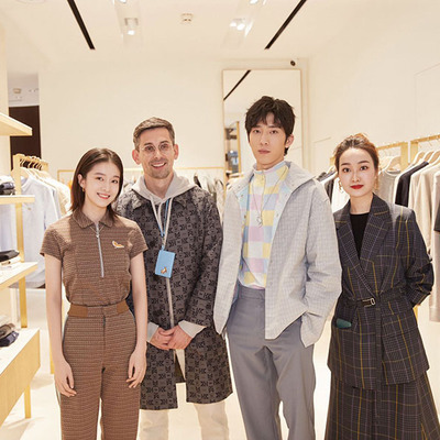 Maison Kitsuné 首家旗舰店在上海新天地隆重开业，知名演员井柏然及张雪迎到场助阵