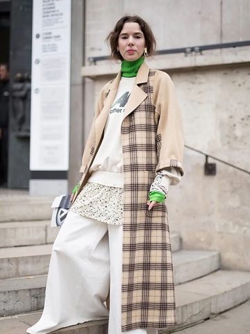 度过这个忽冷忽热季节的是爱吗?不，是卫衣!