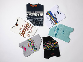 Superdry の Vintage Logo Tee 复古风潮之下不可或缺的经典设计