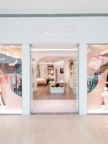 MANITO 上海恒隆广场限时精品店，用真丝勾勒华美之梦