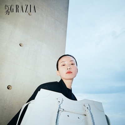 我们用一款时装手袋告诉你：未来已来