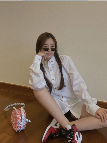 虞书欣、赵小棠、孔雪儿、许佳琪身着路易威登七夕节限定款Crafty包袋