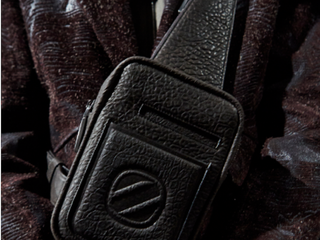 Ermenegildo Zegna 2020冬季系列Insta-Pack斜跨包复古来袭，众星演绎意式经典