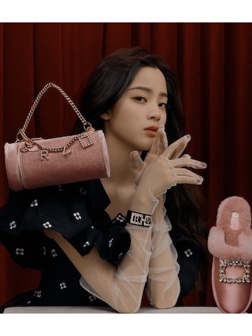 罗杰·维维亚倾情呈现 2020 秋冬系列广告大片——梦幻剧院