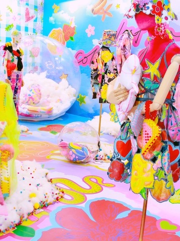 带你进入浪漫的彩色世界 Color Wonderland in FASHION ZOO
