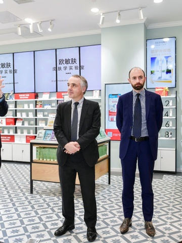 后疫情时代法国美妆品牌在中国市场的逆风翻盘  法国驻上海总领事受欧敏肤品牌邀请亲临门店指导