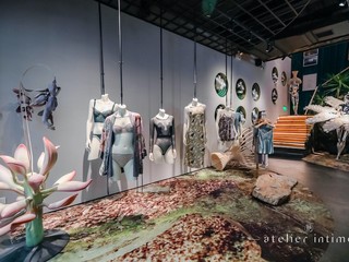 青色atelier intimo，一衣一带尽显优雅