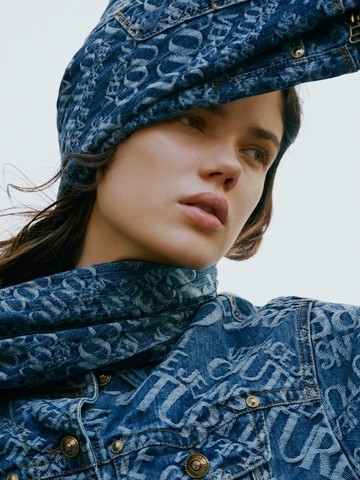 Versace Jeans Couture 2020秋冬系列广告