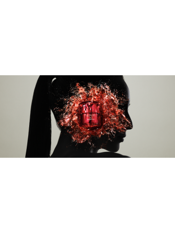 纳米级高渗透力“双重人型神经酰胺” ，打造润泽紧致水晶肌！