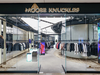 Moose Knuckles 南京德基精品店热力绽放