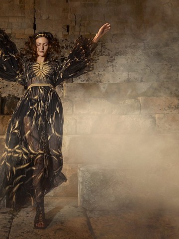 优美典雅贯穿迪奥DIOR二零二一早春成衣系列