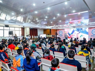 共同推进跨学科可视化教育，富士instax全国视觉板报创意展演征稿活动上海站颁奖典礼成功举办！