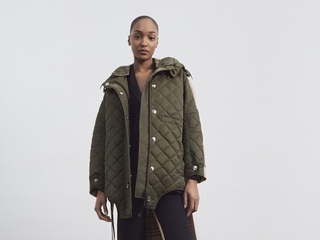 BURBERRY 推出全新「未来典藏」限量胶囊系列