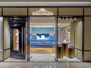 Delvaux 2021 年春夏系列新品上海港汇恒隆清新相遇
