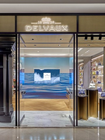 Delvaux 2021 年春夏系列新品上海港汇恒隆清新相遇