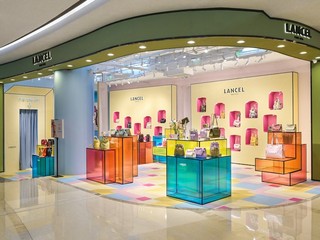 法国皮具品牌Lancel快闪店盛大开幕 携手品牌大使佟丽娅闪耀新年