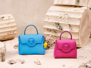 VERSACE LA MEDUSA 系列手袋瞩目登场