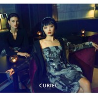 当红超模毛小星演绎意大利时装屋CURIEL S/S21 LA SCALA 胶囊系列