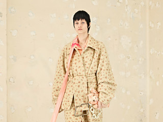 Acne Studios推出2021秋冬女装系列